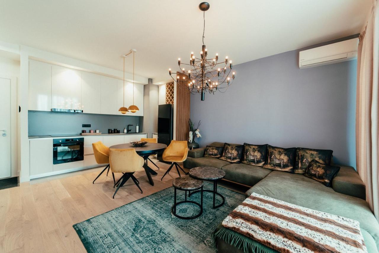 Waterfront Luxury Suites Beograd Bagian luar foto