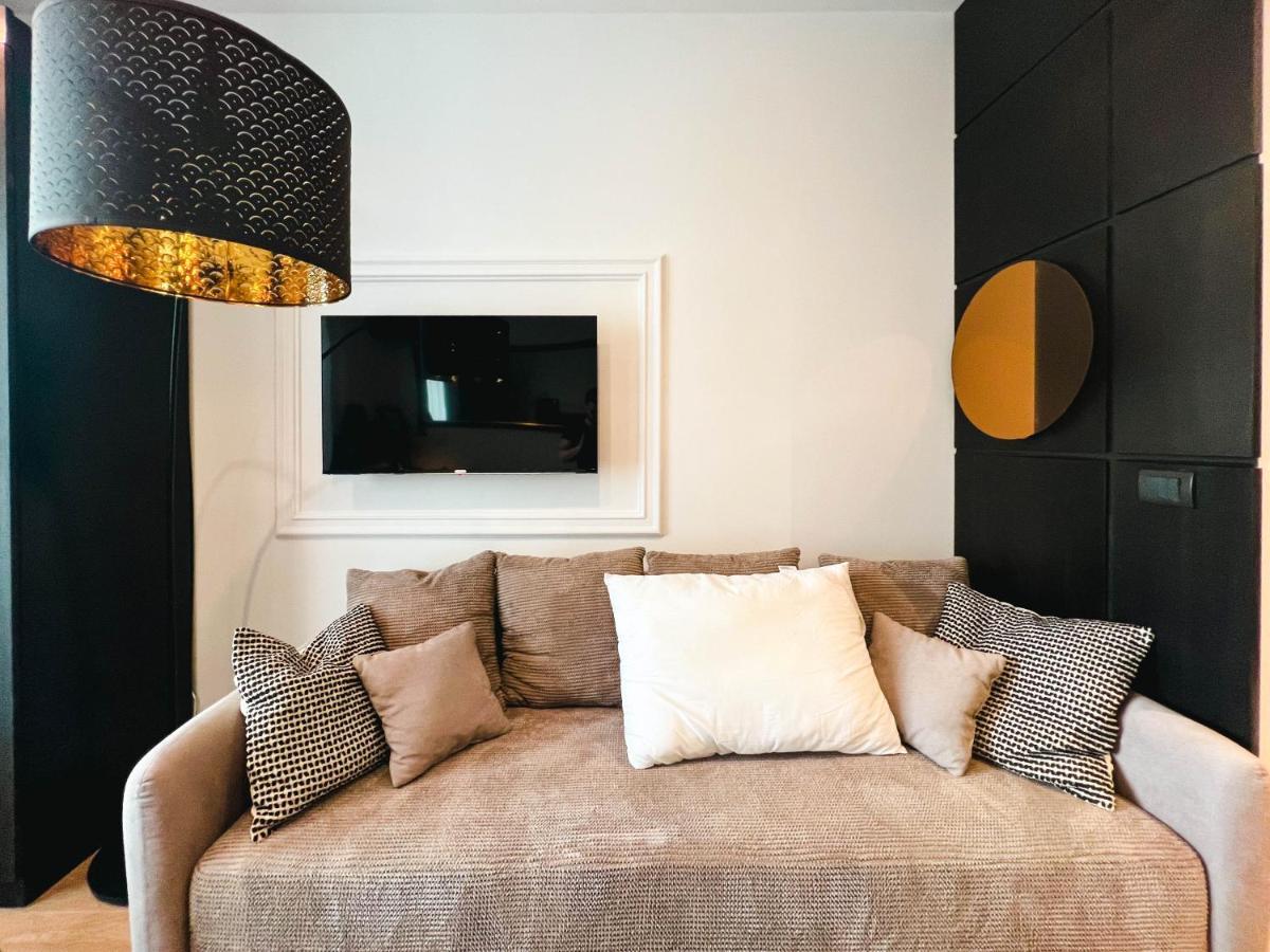 Waterfront Luxury Suites Beograd Bagian luar foto