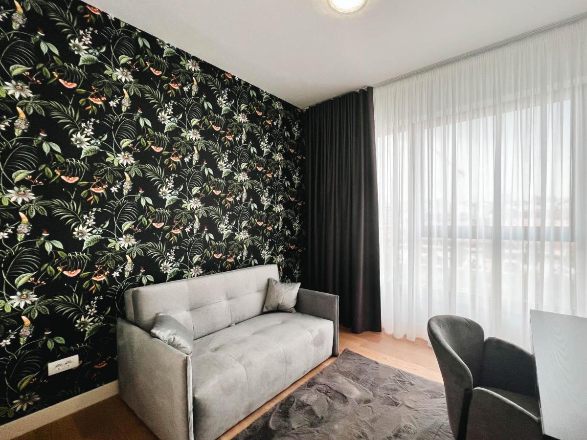 Waterfront Luxury Suites Beograd Bagian luar foto