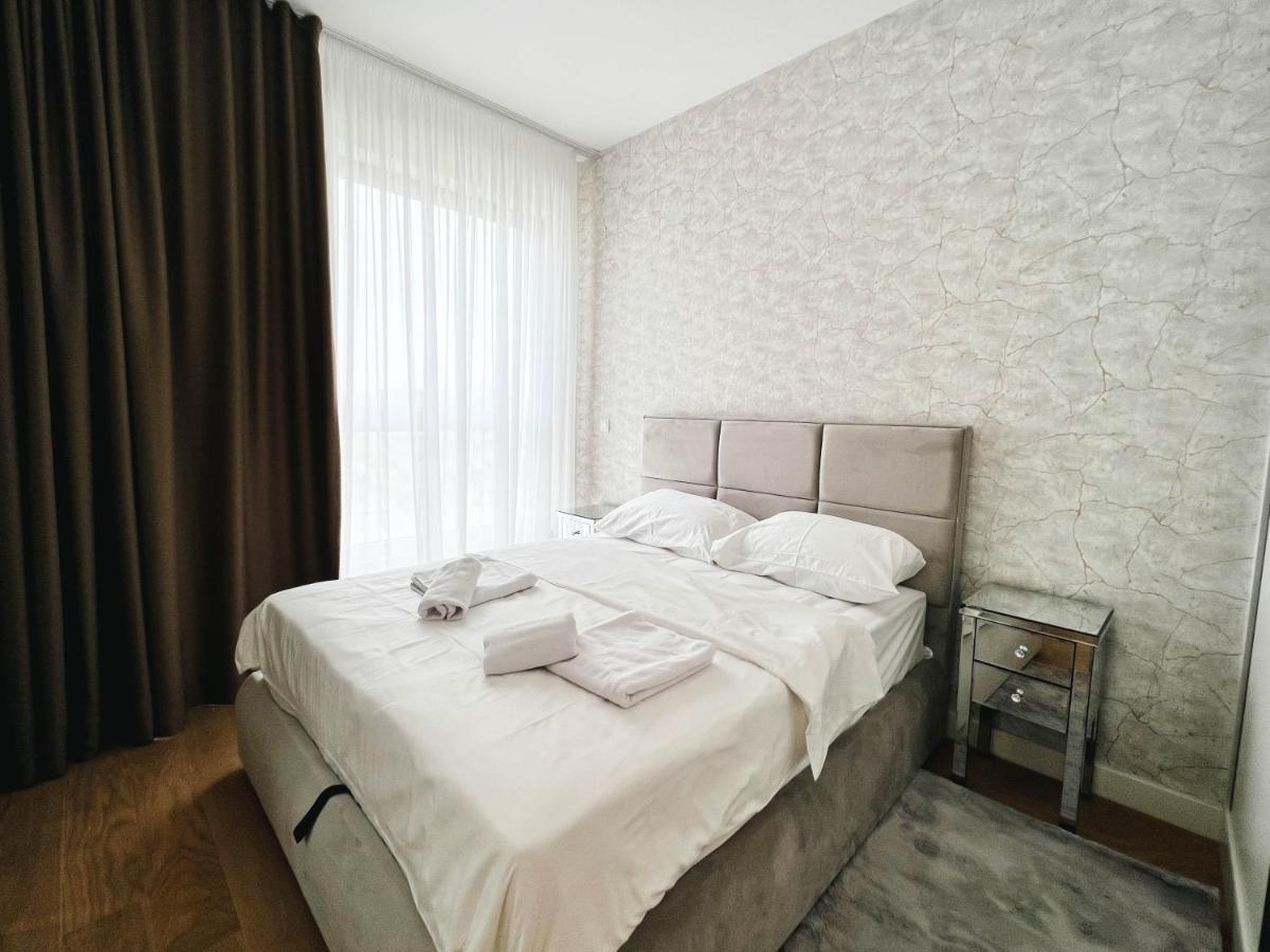 Waterfront Luxury Suites Beograd Bagian luar foto