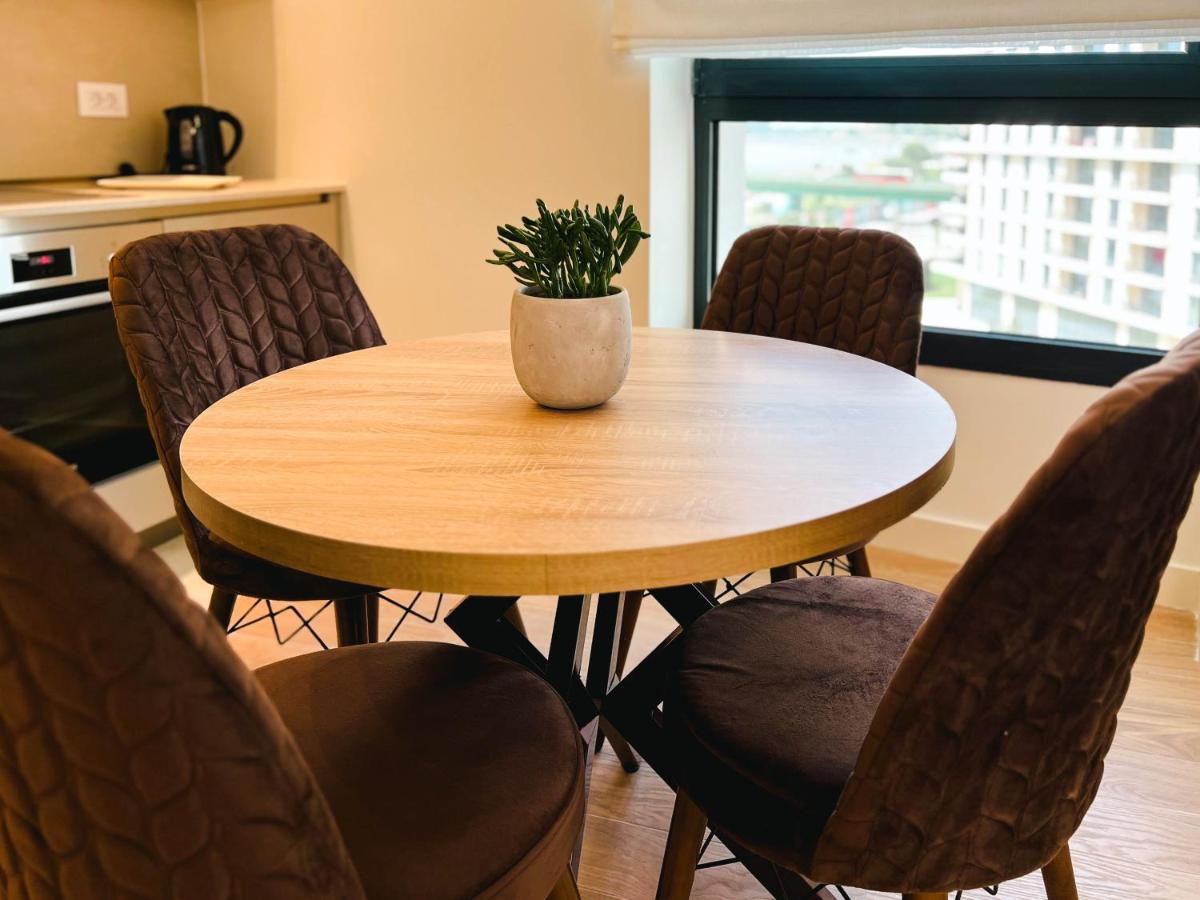 Waterfront Luxury Suites Beograd Bagian luar foto