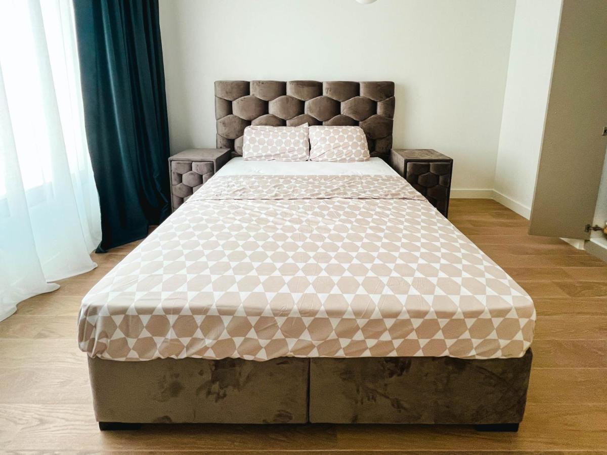 Waterfront Luxury Suites Beograd Bagian luar foto
